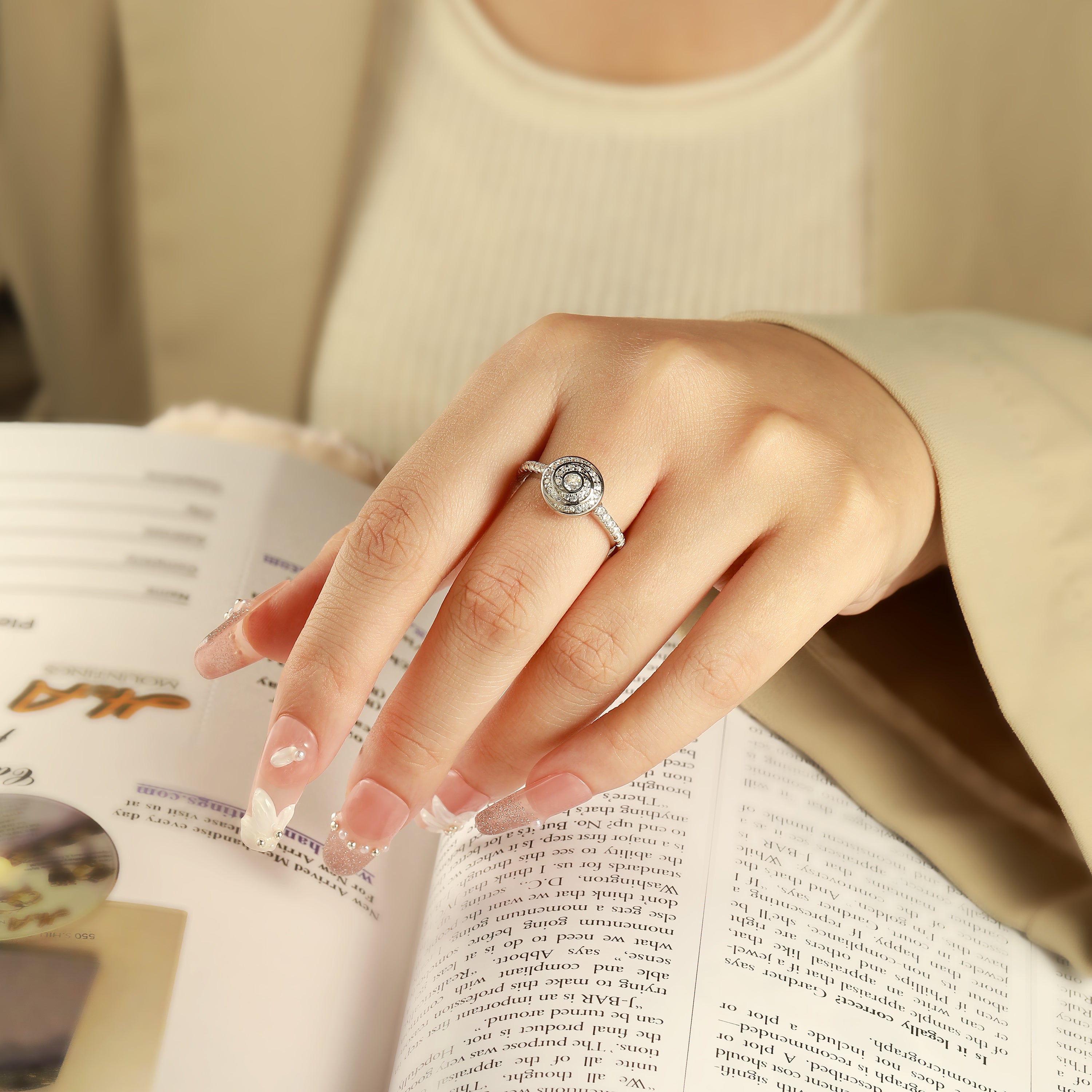 925 Sterling Silver Pave Set Cz Fancy Swirl Design Ladies Ring