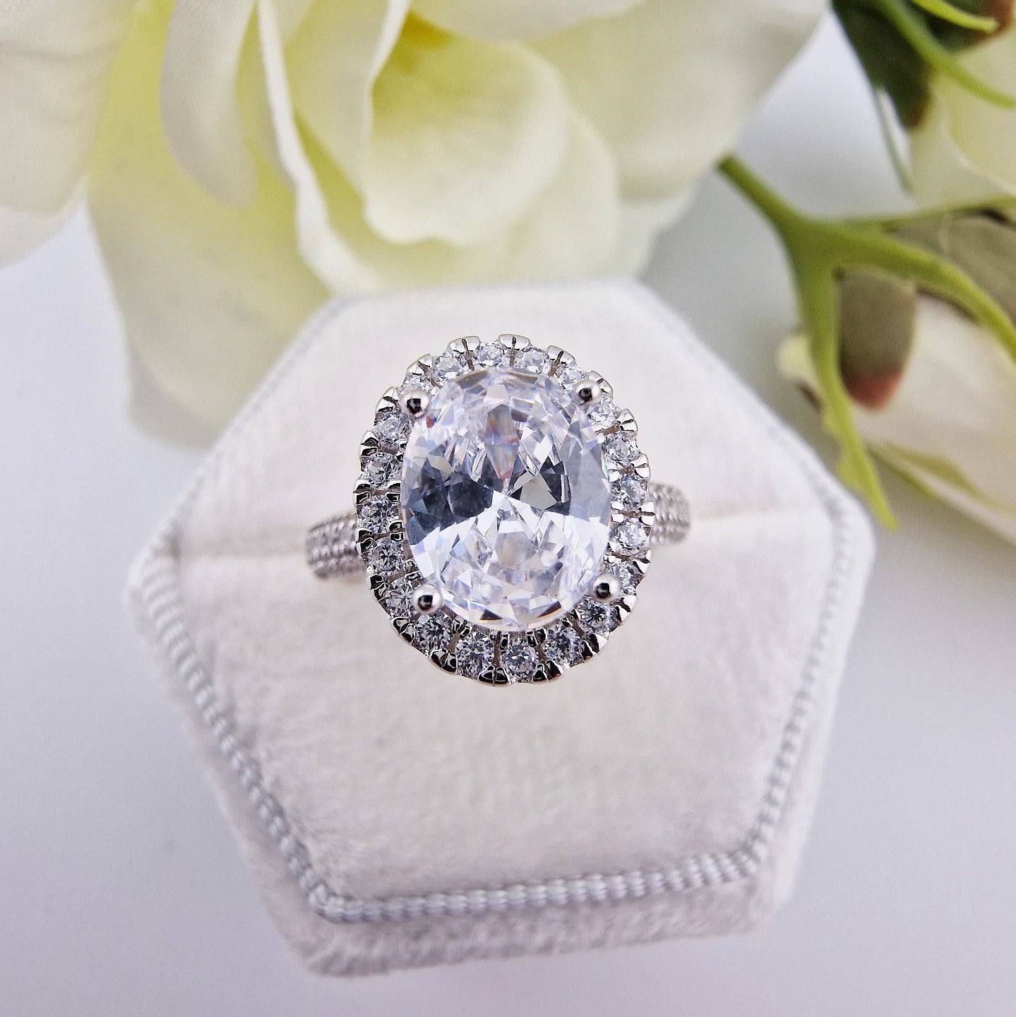 925 Sterling Silver Large 1.5ct Cz Oval Halo Ladies Ring