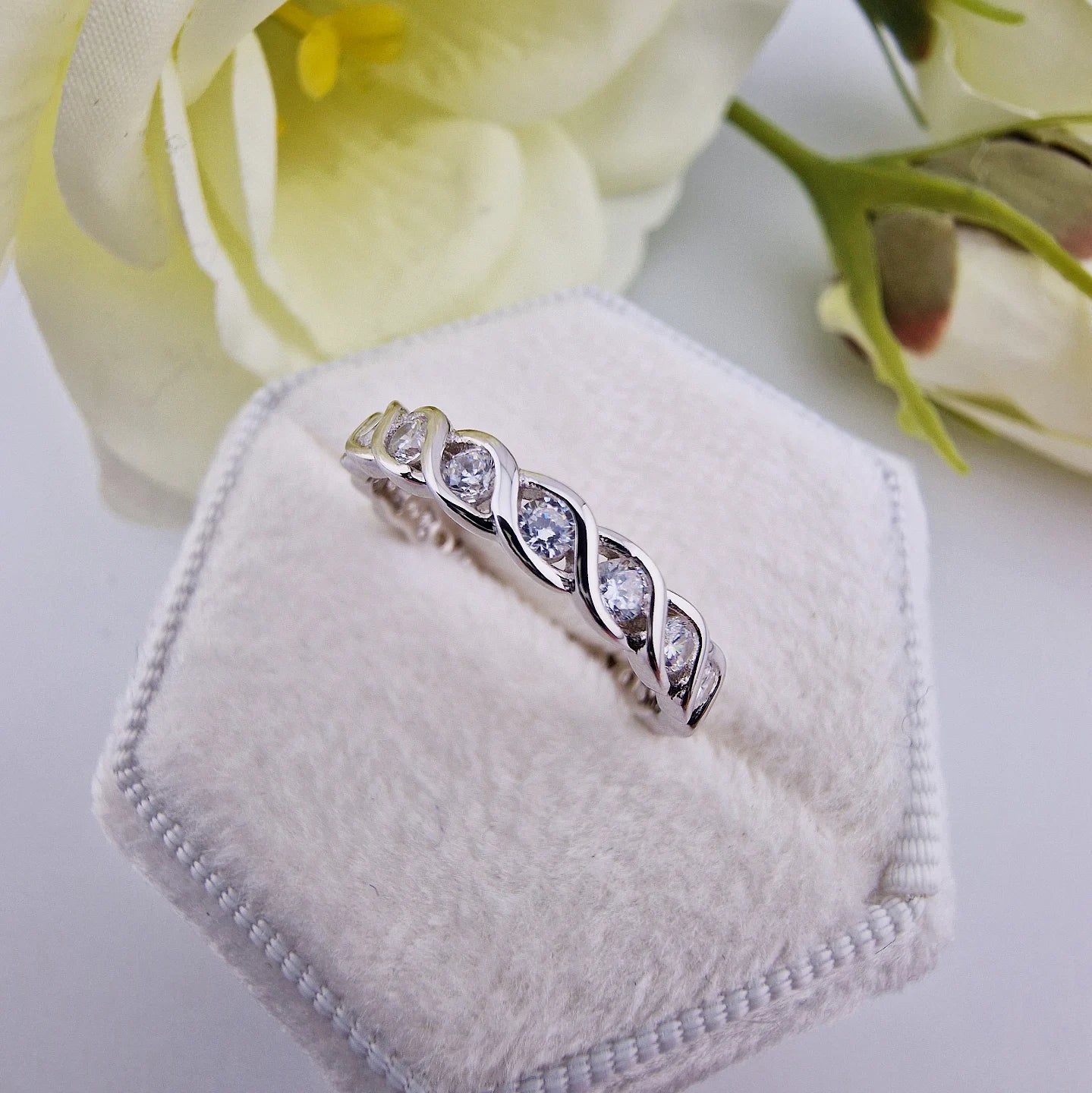 925 Sterling Silver Intertwined Cz Ladies Full Eternity Ring
