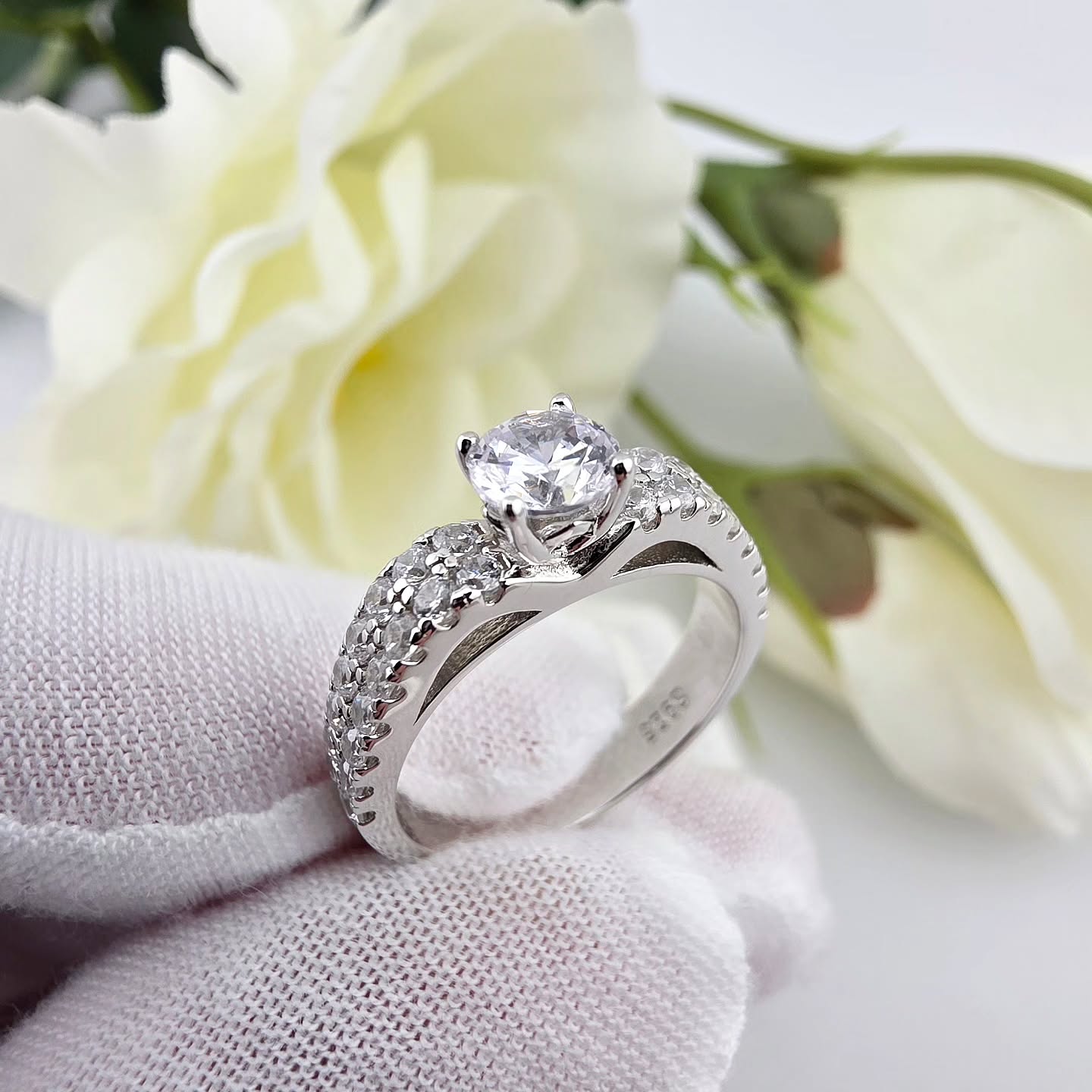 925 Sterling Silver 5mm Round Brilliant Cut Cz Solitaire Ladies Ring with Double Row Band