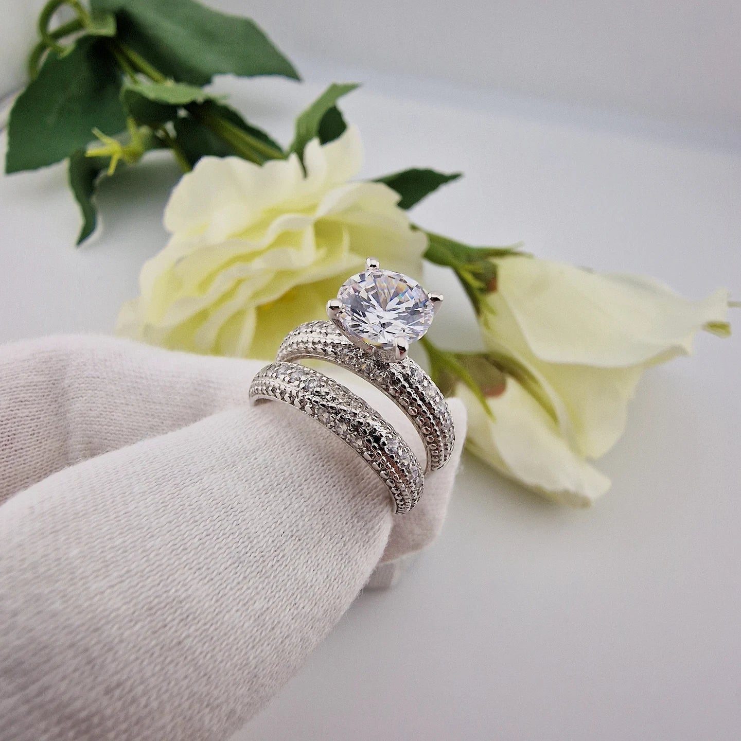 925 Sterling Silver Round Cz Centre with Pave Set Ladies Bridal Ring Set