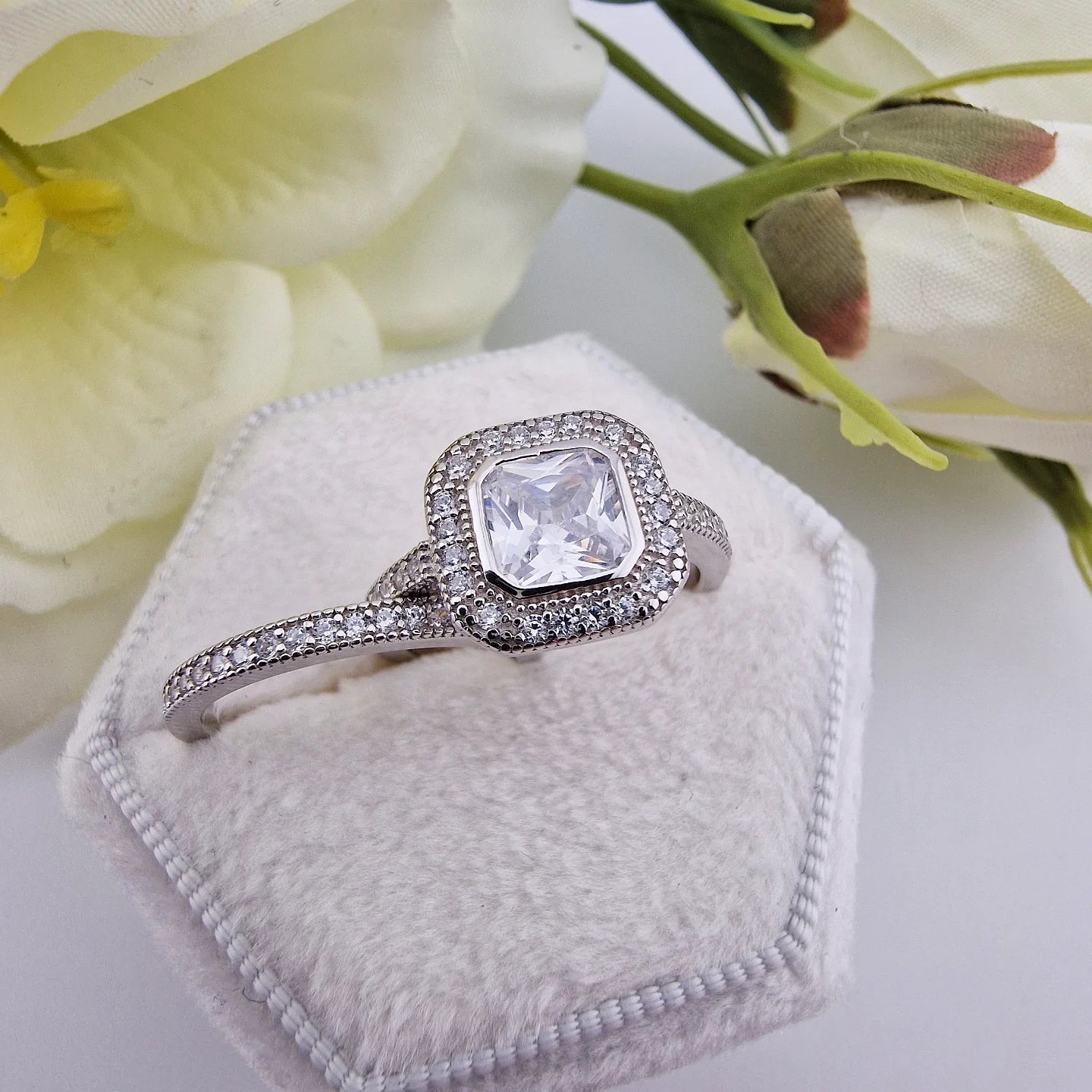 925 Sterling Silver Radiant Cut Cz Ladies Bridal Ring Set