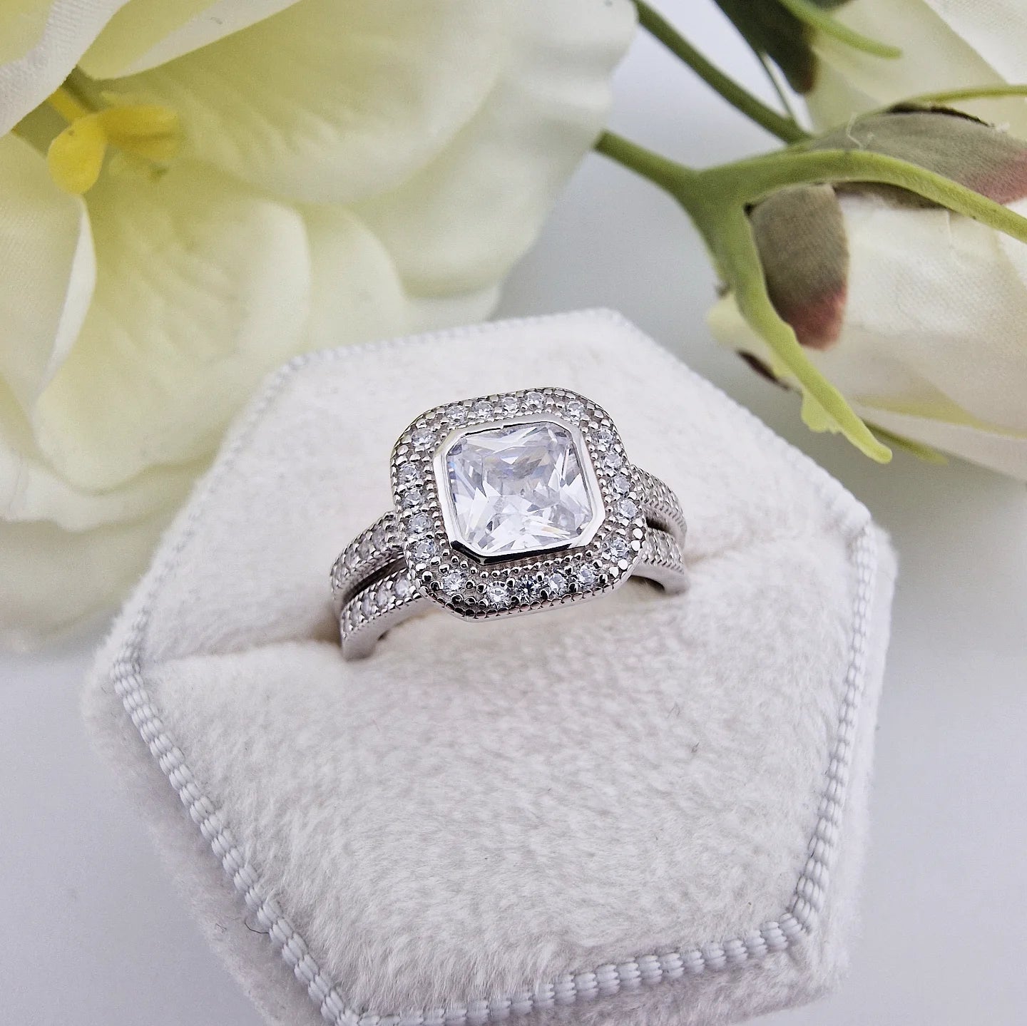 925 Sterling Silver Radiant Cut Cz Ladies Bridal Ring Set