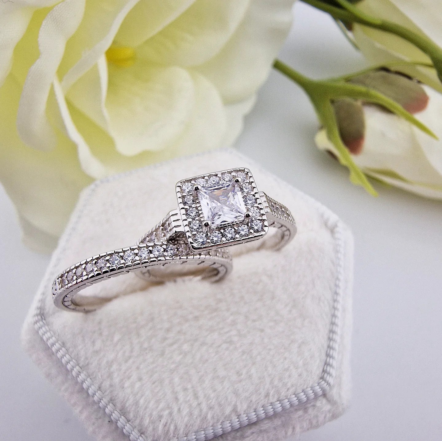 925 Sterling Silver Cz Princess Cut Halo Ladies Bridal Ring Set