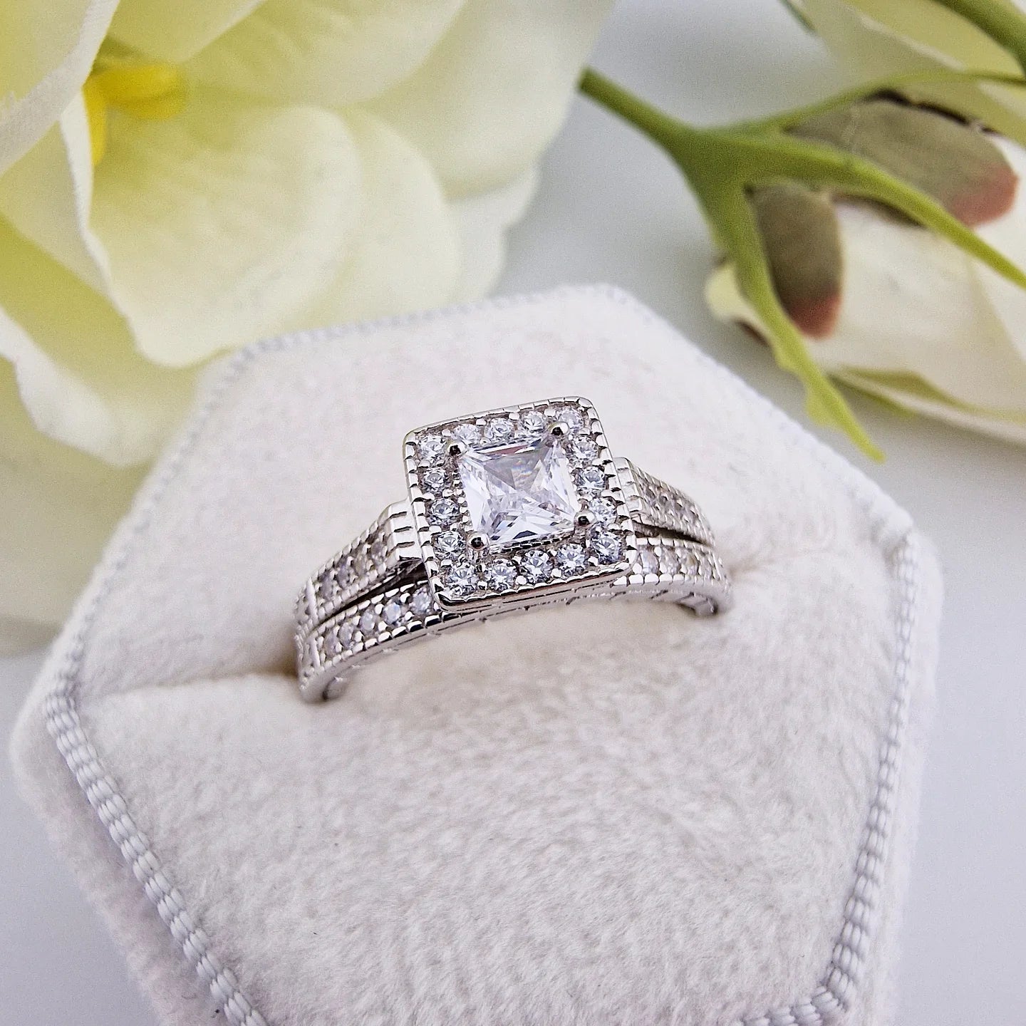 925 Sterling Silver Cz Princess Cut Halo Ladies Bridal Ring Set