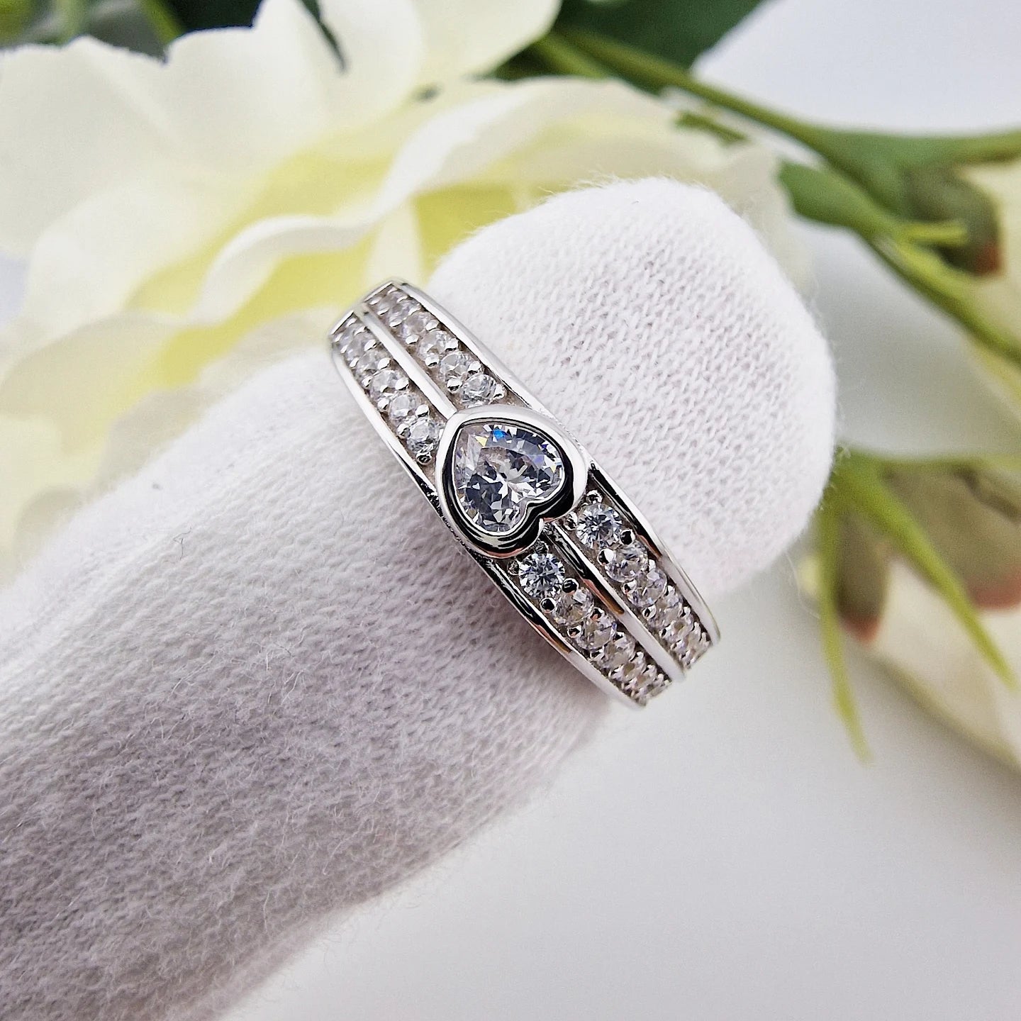 925 Sterling Silver Heart Rubover Cz Charm Ladies Half Eternity Ring