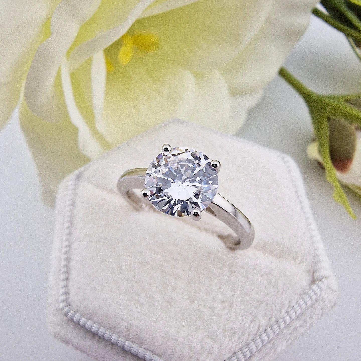 925 Sterling Silver Round Cut 8mm Cz Solitaire Ring