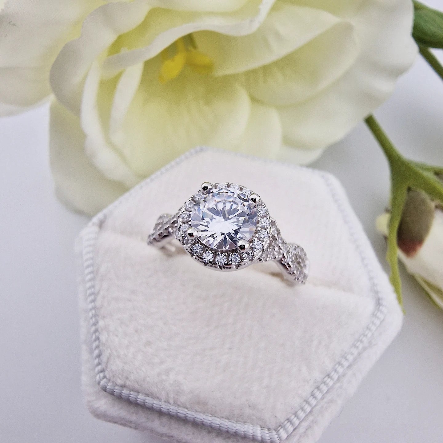 925 Sterling Silver Round 1ct Halo with Infinity Cz Band Ladies Ring