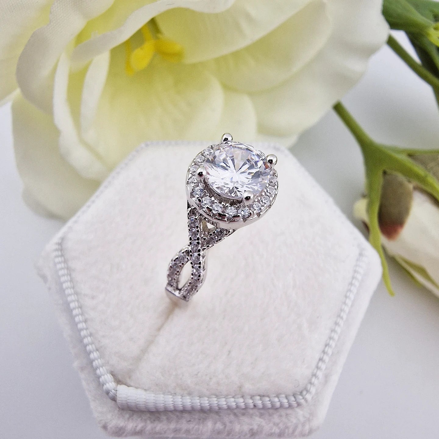 925 Sterling Silver Round 1ct Halo with Infinity Cz Band Ladies Ring