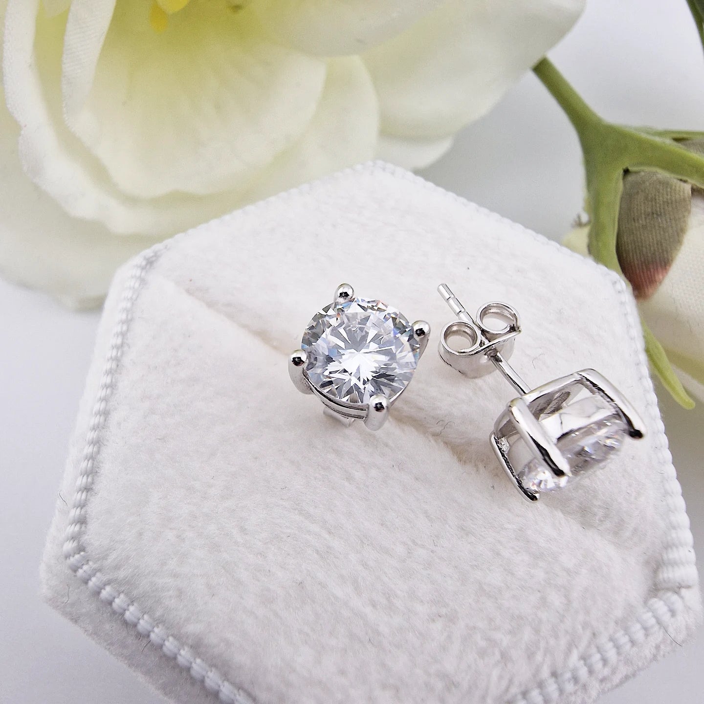 925 Sterling Silver 7mm Cz Classic Round Brilliant Ladies Stud Earrings
