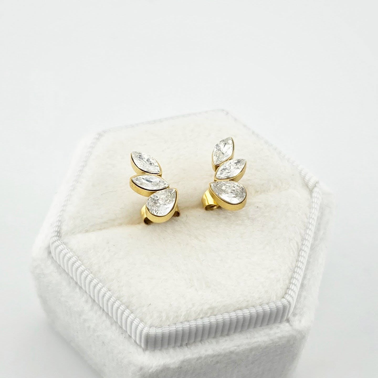 Cluster Studs – Gold-Tone Leaf Crystal Earrings